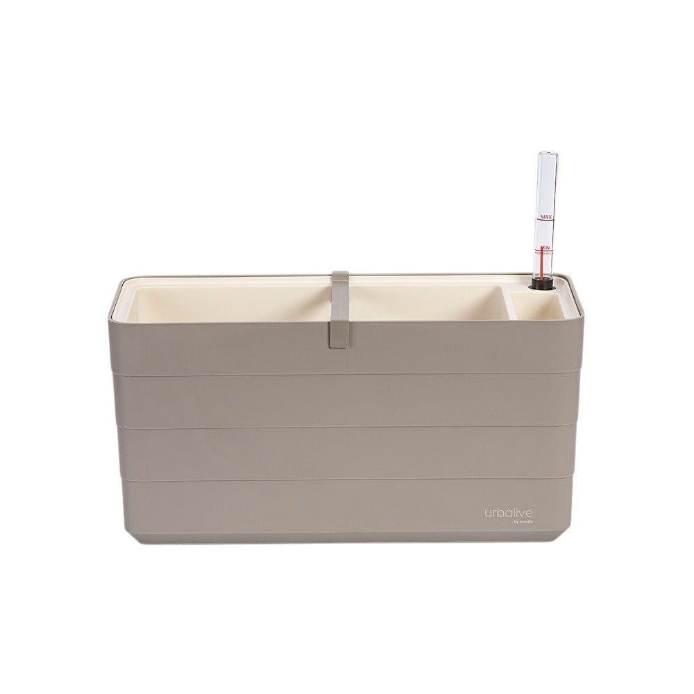 Műanyag önöntözős láda 39